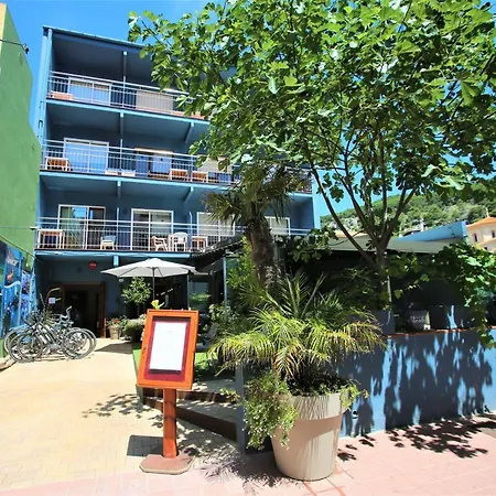 Hostal Costa Brava *