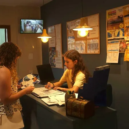 Costa Brava Hostal *